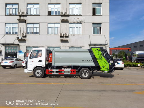 武夷山移動(dòng)垃圾站與大型拉臂垃圾車的專業(yè)應(yīng)用