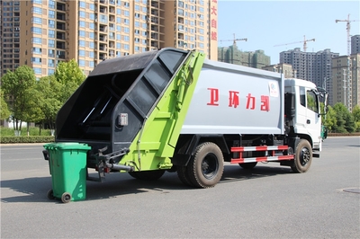 新春獻(xiàn)禮，環(huán)保先行 東風(fēng)多利卡國五壓縮垃圾車及系列專用車限時(shí)促銷